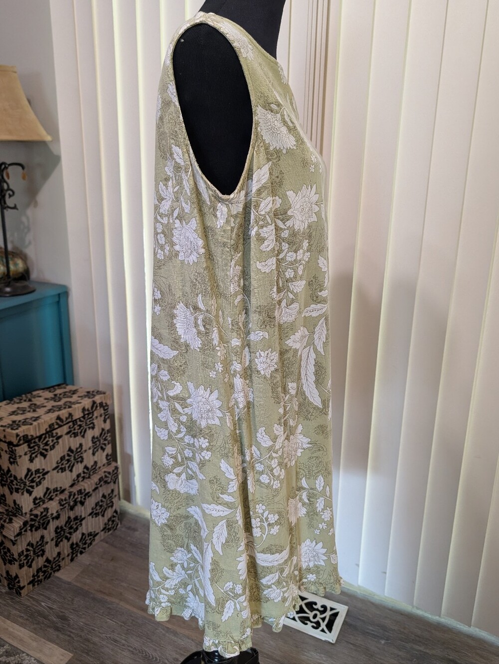White Stag Linen Floral Shift Dress - Picture 3 of 5